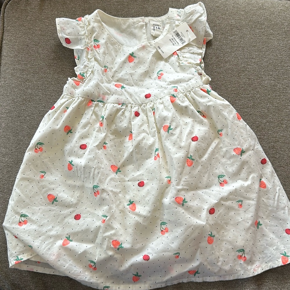 New With Tags! Baby Gap cotton dress 12-18m 🍓❤️
